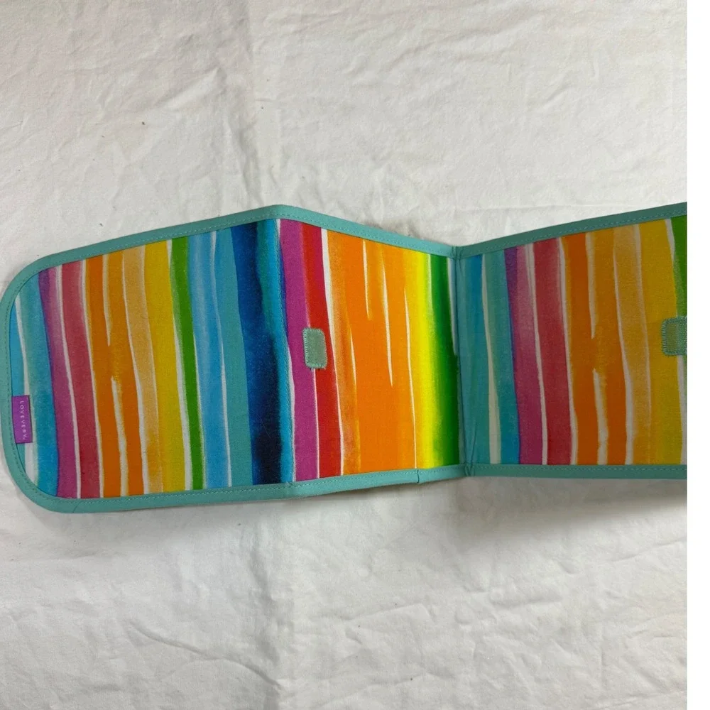 Lovevery Standing Card Holder